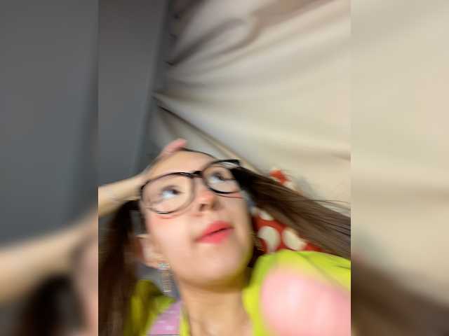 Cute-Lolly live cam on BongaCams
