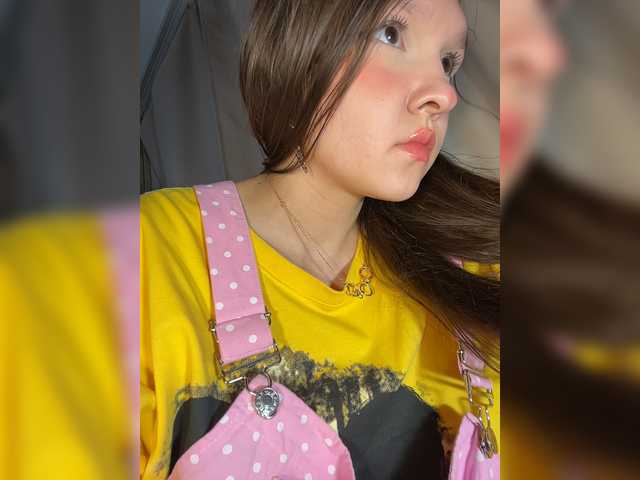 Cute-Lolly live cam on BongaCams