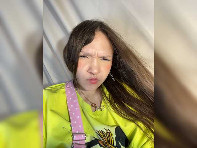 Cute-Lolly live cam on BongaCams