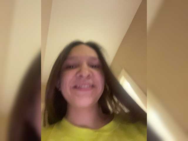 Cute-Lolly live cam on BongaCams
