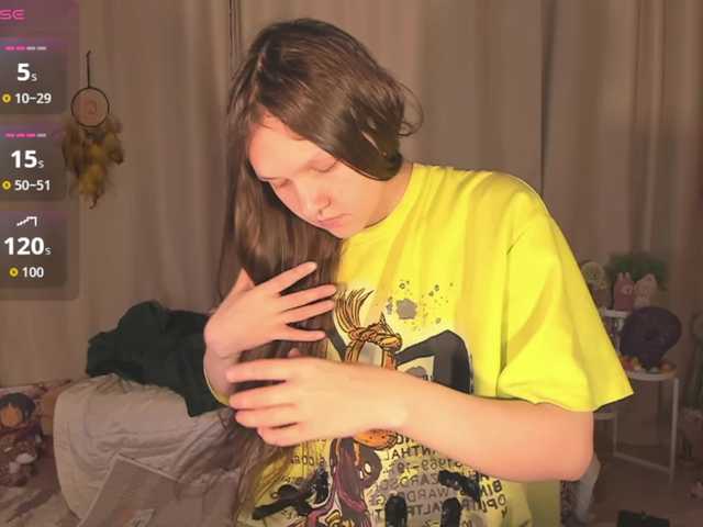 Cute-Lolly's BongaCams show and profile