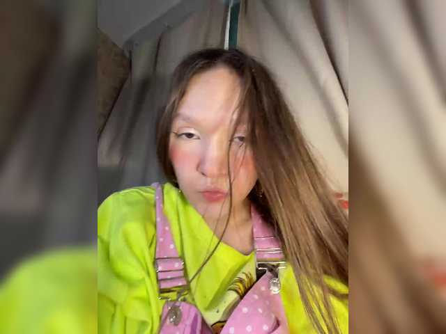 Cute-Lolly live cam