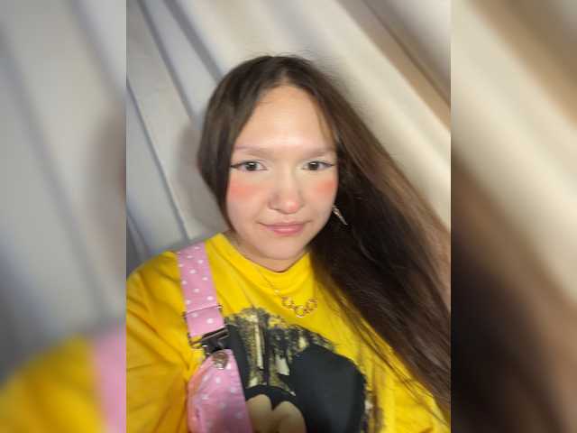 Cute-Lolly live cam on BongaCams