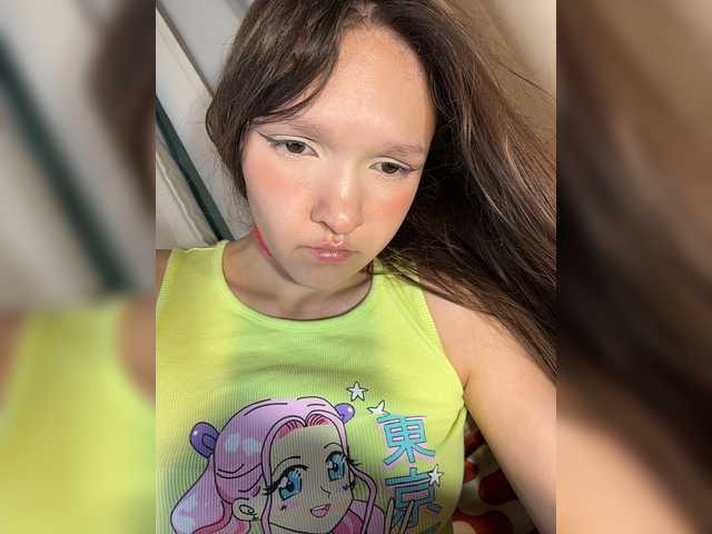 Cute-Lolly live cam on BongaCams