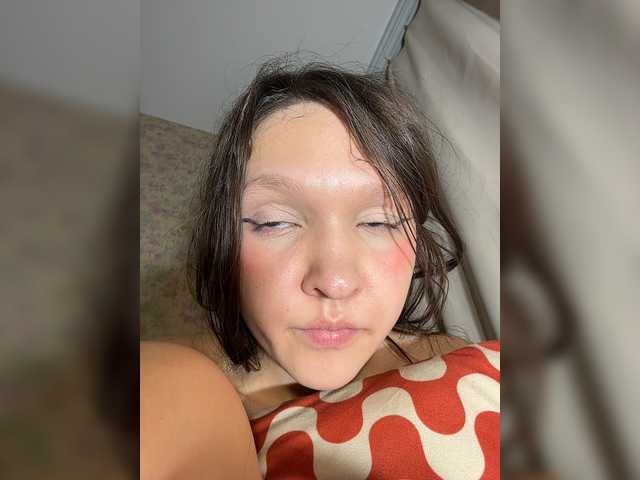 Cute-Lolly live cam