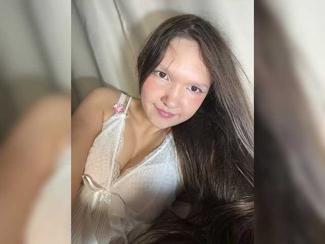 Cute-Lolly live cam on BongaCams