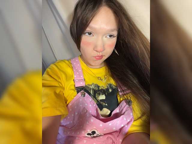 Cute-Lolly live cam on BongaCams