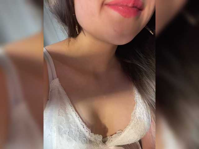 Cute-Lolly live cam on BongaCams