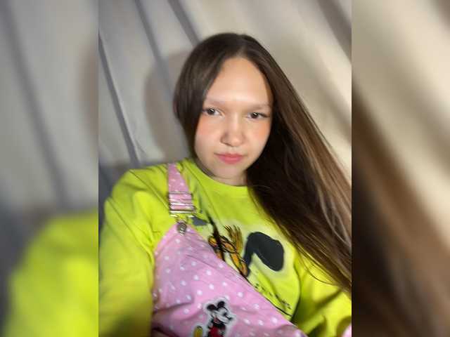 Cute-Lolly live cam on BongaCams