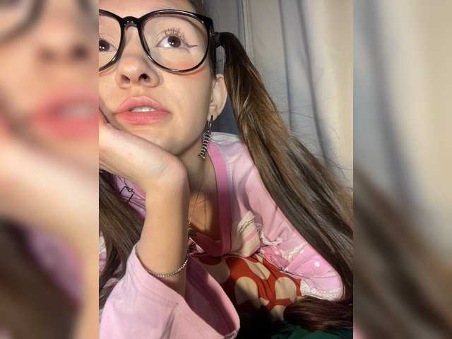 Cute-Lolly live cam on BongaCams