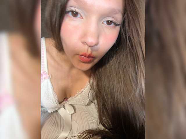Cute-Lolly live cam on BongaCams