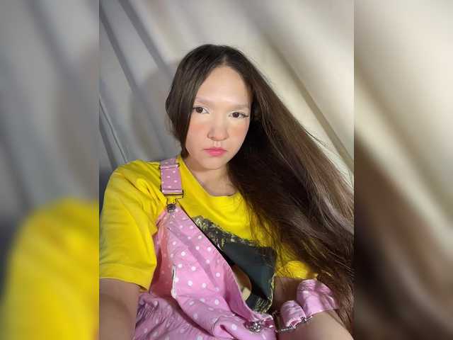 Cute-Lolly live cam on BongaCams