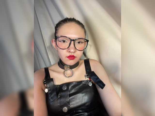 Cute-Lolly live cam on BongaCams