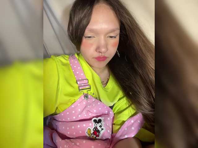 Cute-Lolly live cam on BongaCams