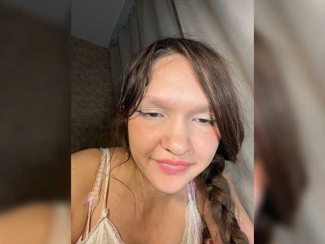 Cute-Lolly live cam on BongaCams