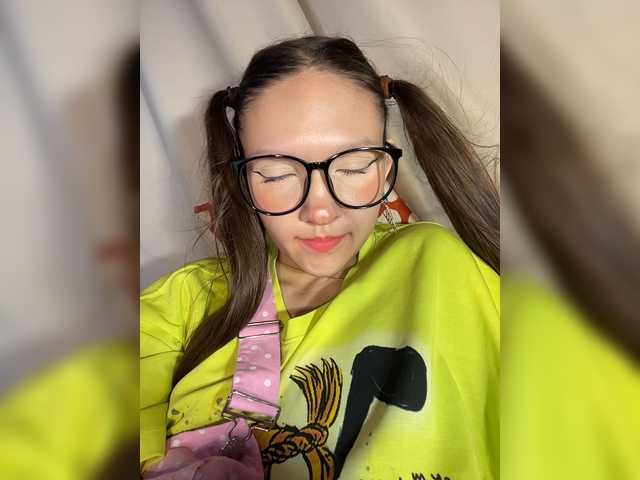 Cute-Lolly live cam on BongaCams