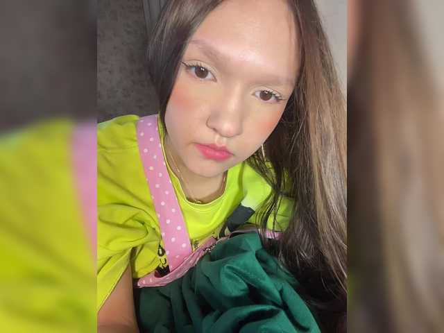 Cute-Lolly live cam on BongaCams