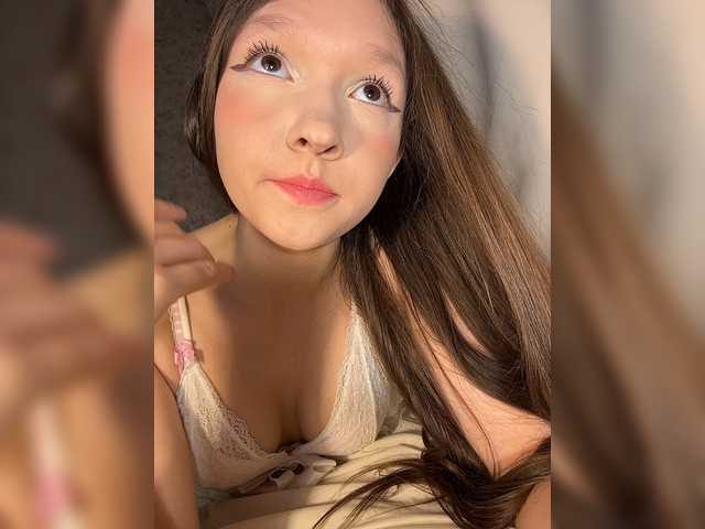 Cute-Lolly live cam on BongaCams