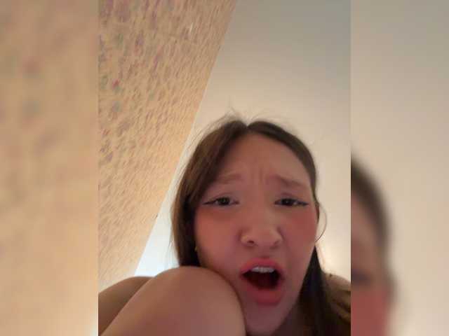 Cute-Lolly live cam on BongaCams