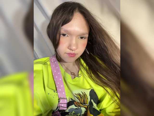 Cute-Lolly live cam on BongaCams