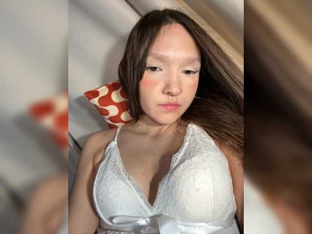 Cute-Lolly live cam on BongaCams