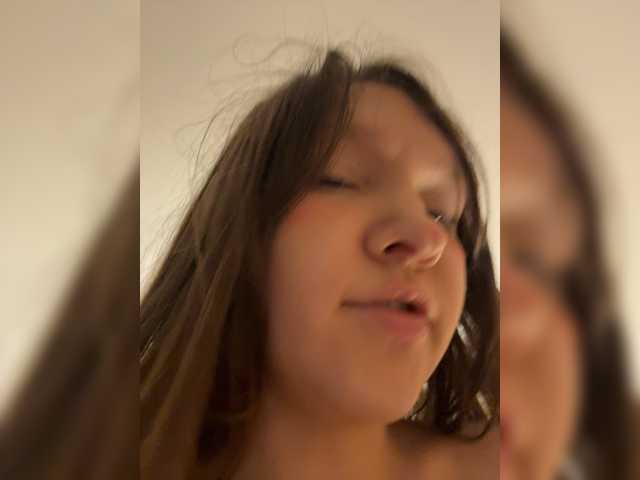 Cute-Lolly live cam on BongaCams