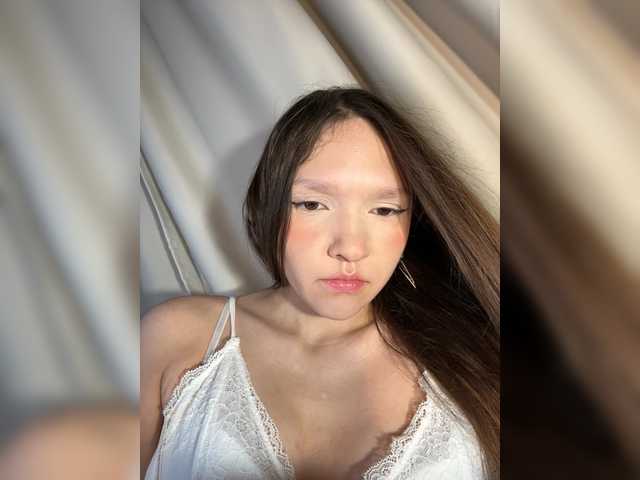 Cute-Lolly live cam on BongaCams