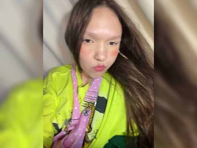 Cute-Lolly live cam on BongaCams