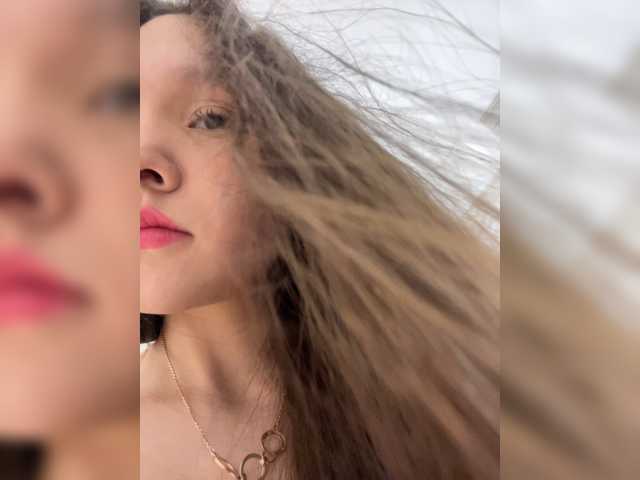 Cute-Lolly live cam on BongaCams