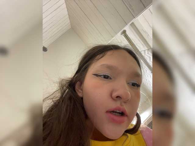 Cute-Lolly live cam on BongaCams