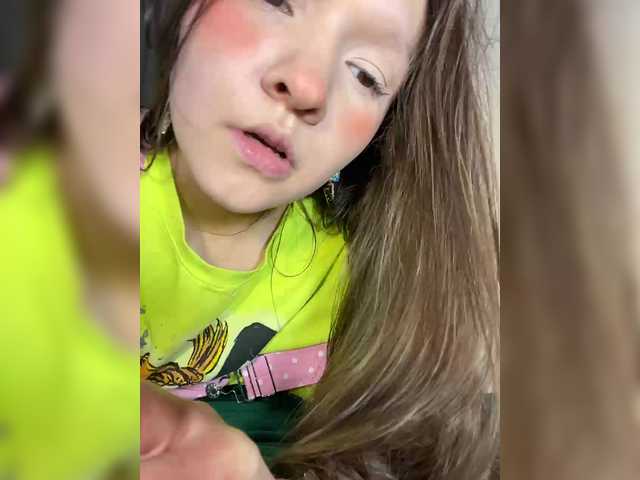 Cute-Lolly live cam on BongaCams