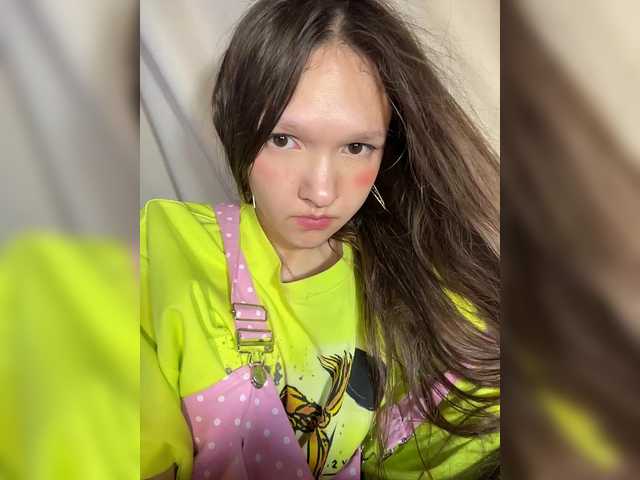 Cute-Lolly live cam on BongaCams