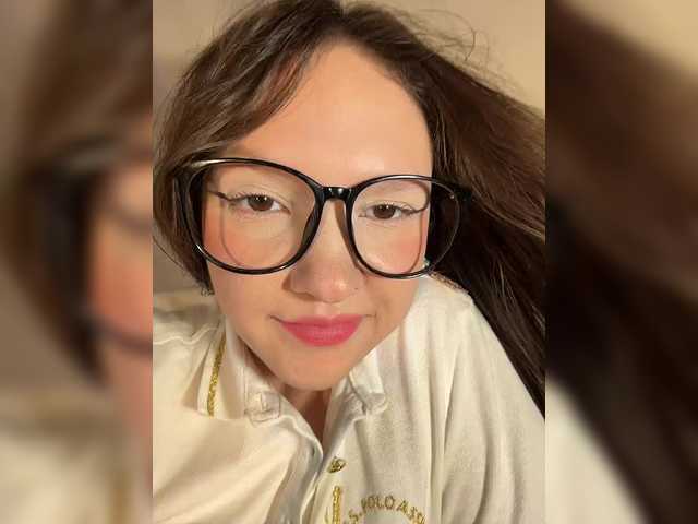 Cute-Lolly live cam on BongaCams