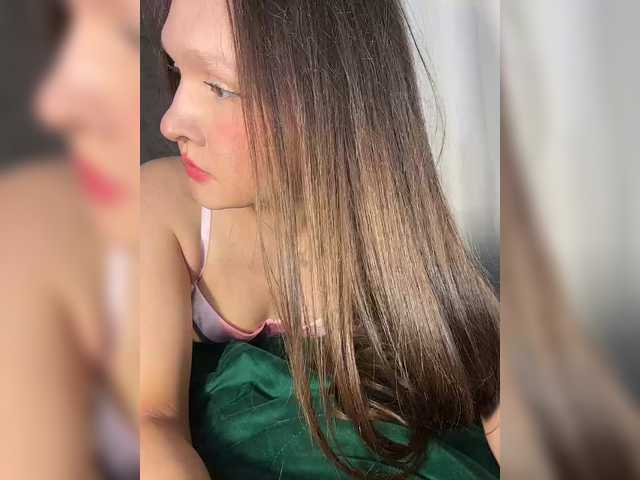Cute-Lolly live cam on BongaCams