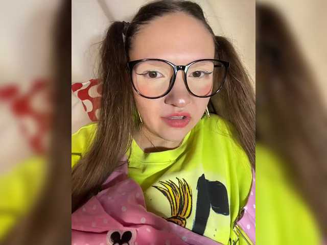 Cute-Lolly live cam on BongaCams