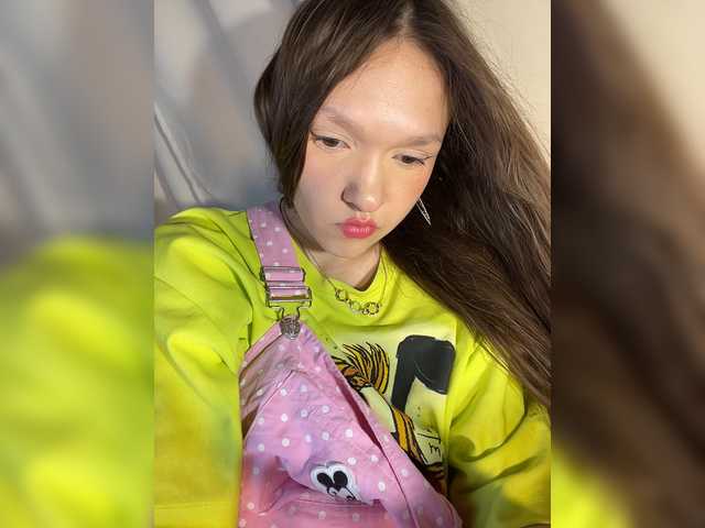 Cute-Lolly live cam on BongaCams