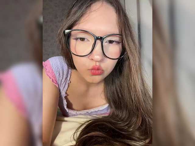 Cute-Lolly live cam on BongaCams