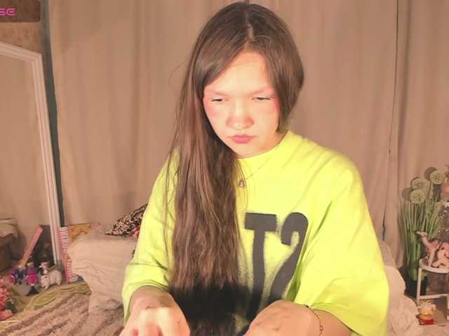  Cute-Lolly chat room