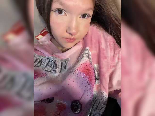 Cute-Lolly live cam on BongaCams