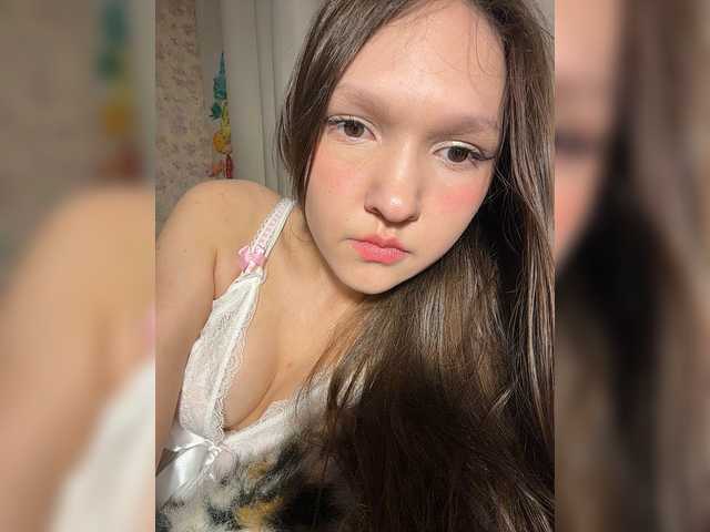 Cute-Lolly live cam on BongaCams