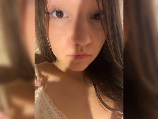 Cute-Lolly live cam on BongaCams