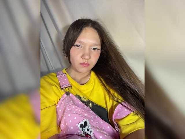 Cute-Lolly live cam on BongaCams