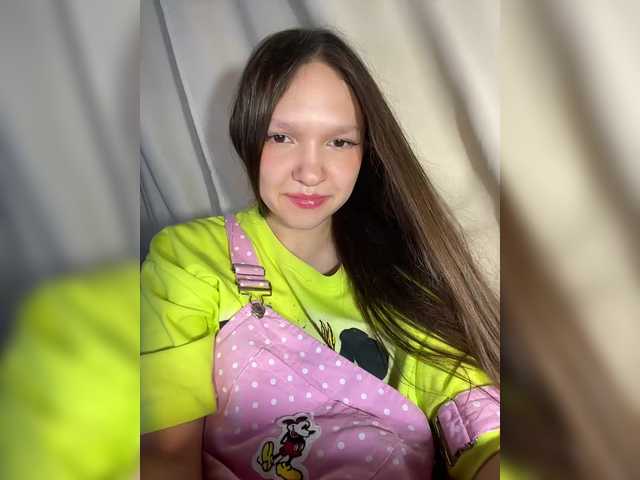 Cute-Lolly live cam on BongaCams