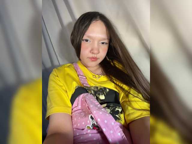 Cute-Lolly live cam on BongaCams