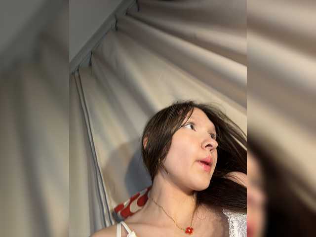 Cute-Lolly live cam on BongaCams