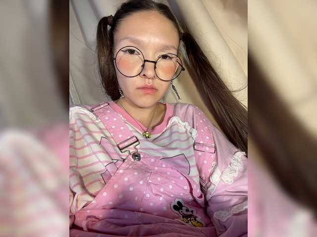 Cute-Lolly live cam on BongaCams