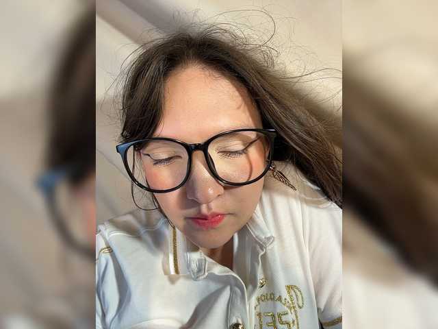 Cute-Lolly live cam on BongaCams