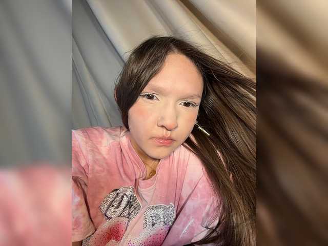 Cute-Lolly live cam on BongaCams
