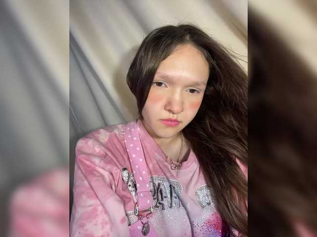 Cute-Lolly live cam on BongaCams