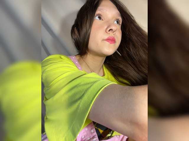 Cute-Lolly live cam on BongaCams